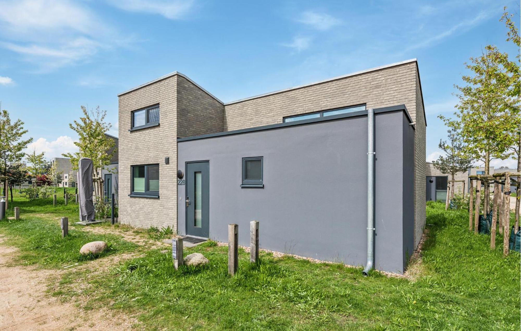 Amazing Home In Lembruch-Duemmer See With Wifi Экстерьер фото