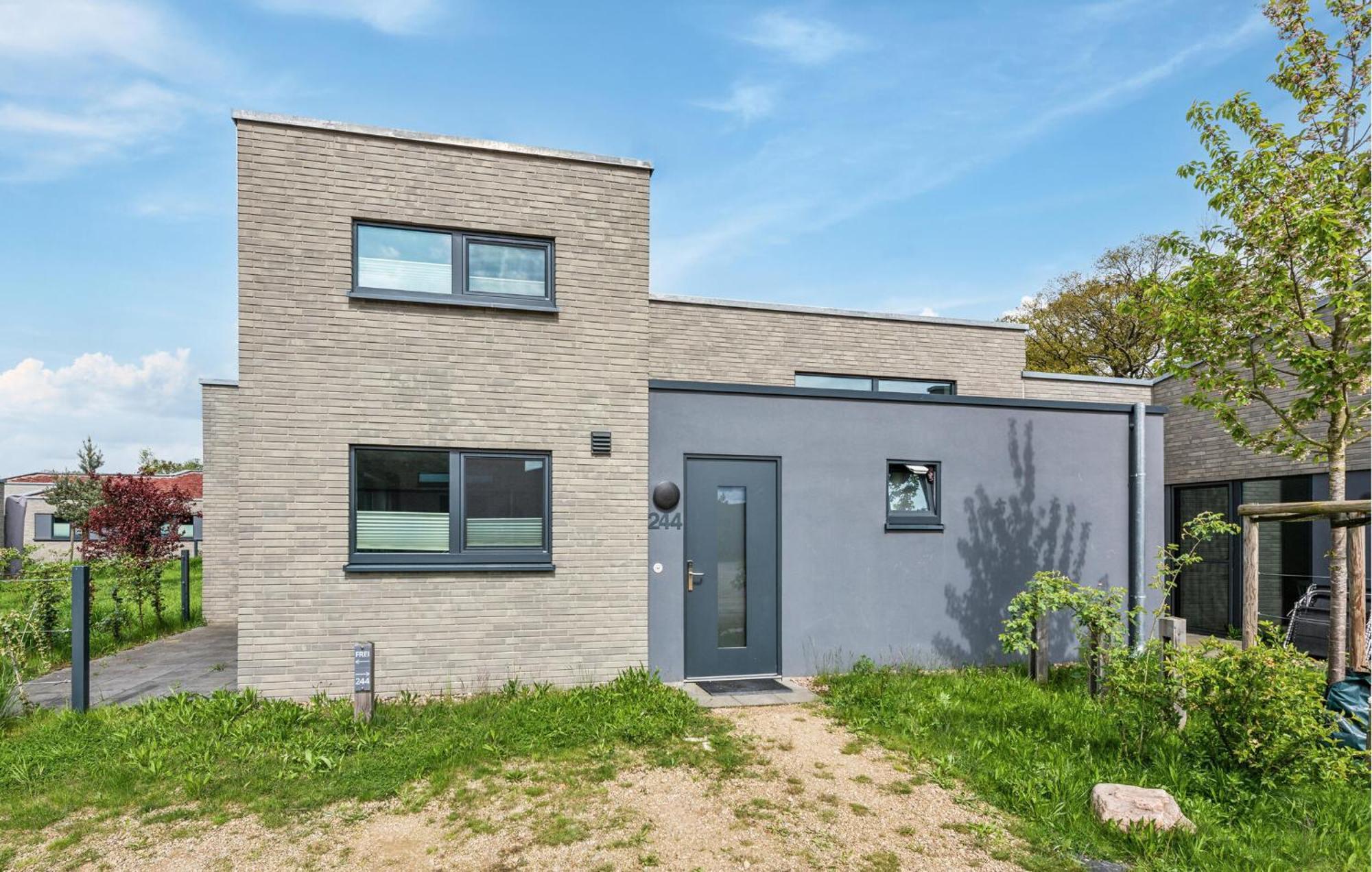 Amazing Home In Lembruch-Duemmer See With Wifi Экстерьер фото